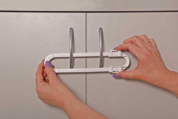 Cabinet Glide Lock - Extra Long - Image 3